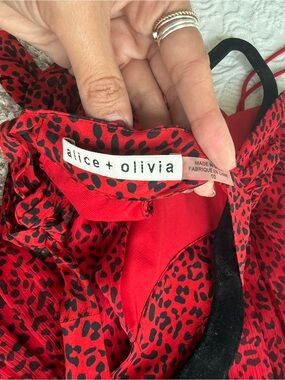 Alice + olivia open back maxi dress - fit and flare